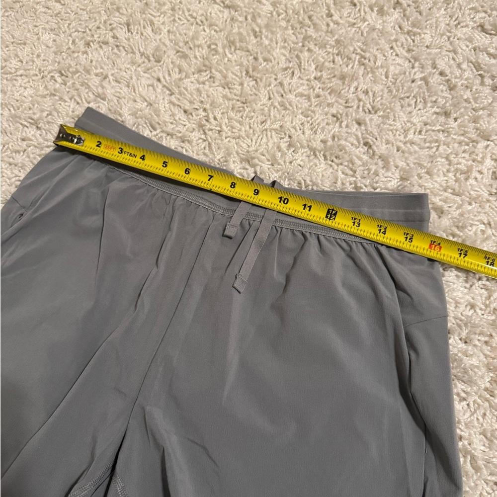 Men’s Nike Yoga Athletic Shorts - Picture 6 of 6